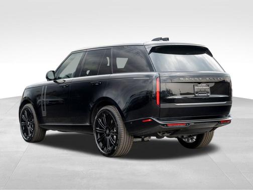 2025 Land Rover Range Rover P530 SE