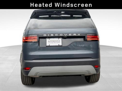 2024 Land Rover Discovery P300 S