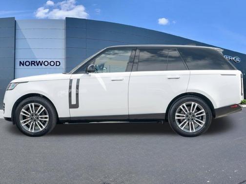 Ostuni Pearl White 2023 Land Rover Range Rover P530 SE