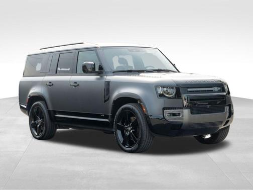 2025 Land Rover Defender P500 V8