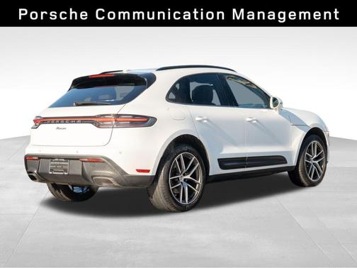 2023 Porsche Macan Base