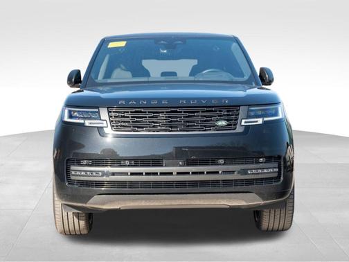 2025 Land Rover Range Rover P530 SE 7 Seat