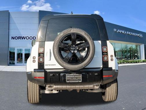 2026 Land Rover Defender 110 S