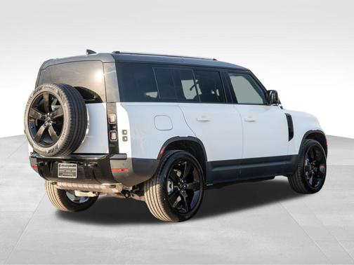 2026 Land Rover Defender 110 S