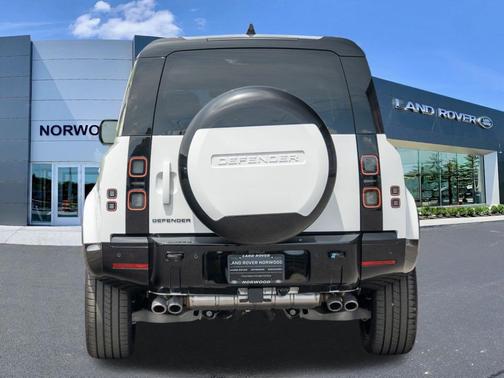 Fuji White 2026 Land Rover Defender P525 V8