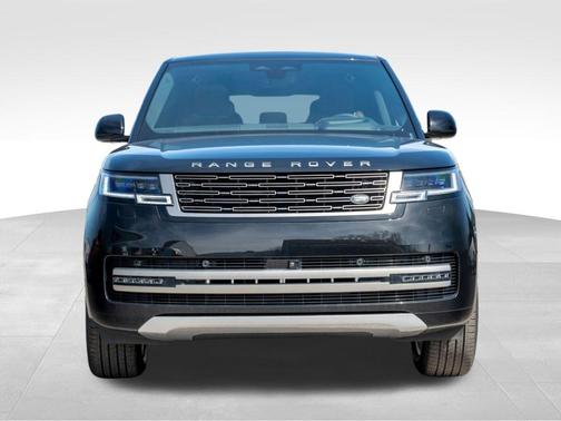2025 Land Rover Range Rover P400 SE
