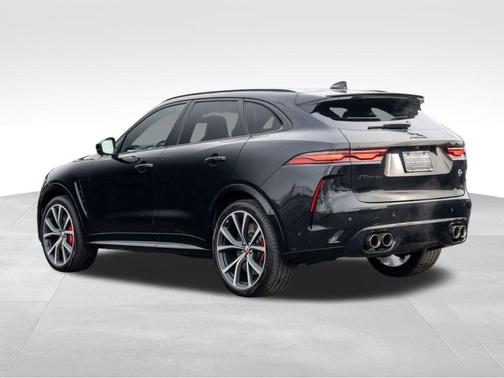 2022 Jaguar F-PACE SVR