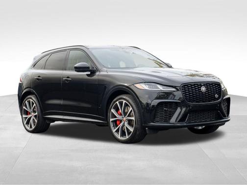 2022 Jaguar F-PACE SVR
