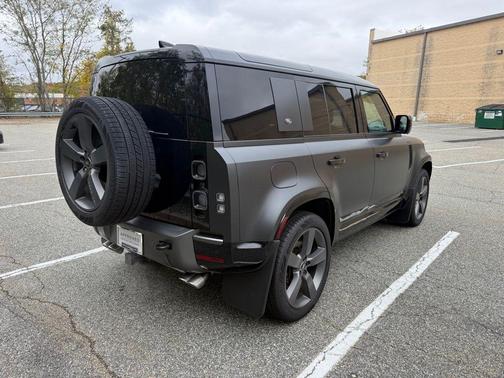 2024 Land Rover Defender P525 Carpathian Edition