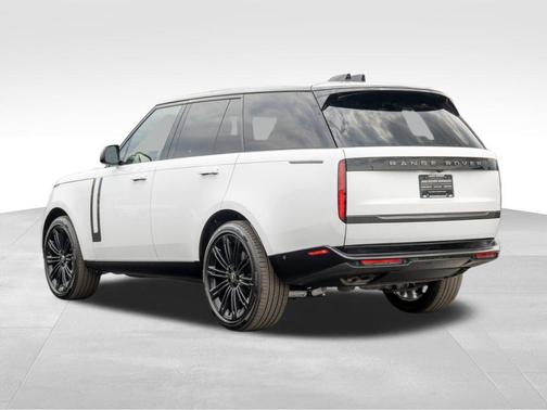 2025 Land Rover Range Rover P530 SE