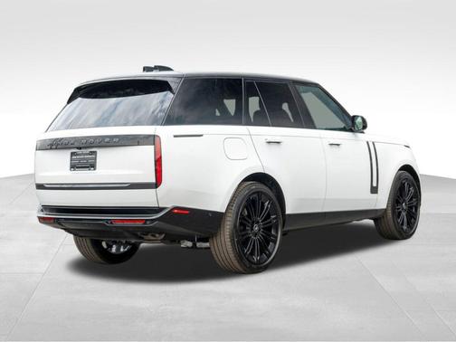 2025 Land Rover Range Rover P530 SE