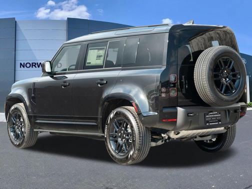 Santorini Black 2026 Land Rover Defender P400 X-Dynamic SE