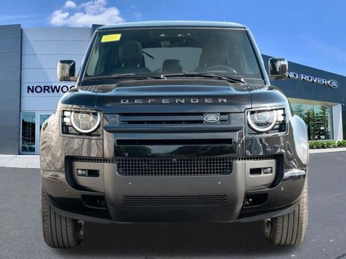 Santorini Black 2026 Land Rover Defender P400 X-Dynamic SE
