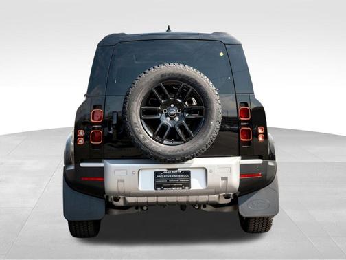 2025 Land Rover Defender P300