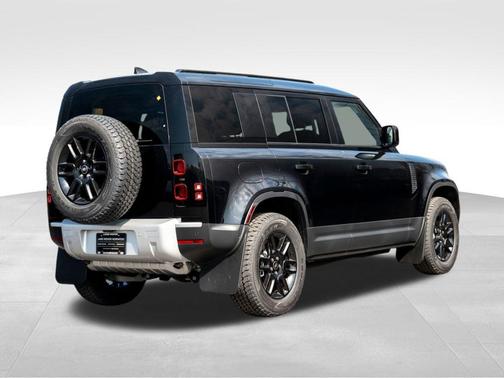 2025 Land Rover Defender P300
