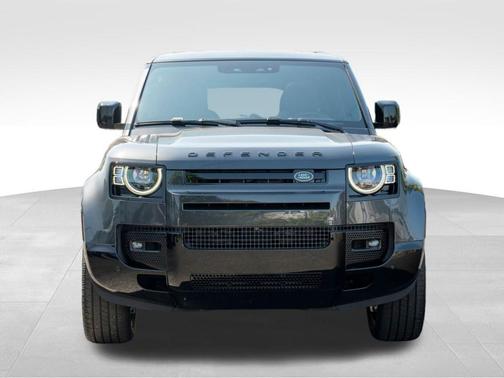 2025 Land Rover Defender P400 X-Dynamic SE