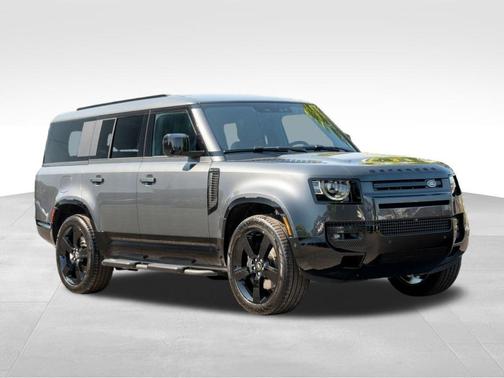 2025 Land Rover Defender P400 X-Dynamic SE