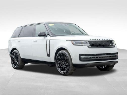 2025 Land Rover Range Rover P400 SE 7 Seat