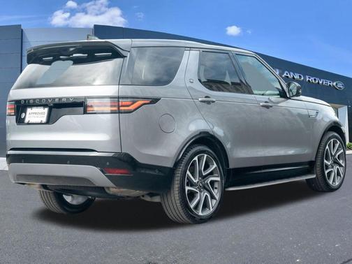 Eiger Grey 2024 Land Rover Discovery P360 Dynamic SE