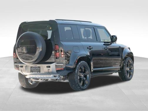 2025 Land Rover Defender P400 X-Dynamic SE