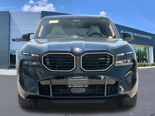 Carbon Black Metallic 2023 BMW XM Base
