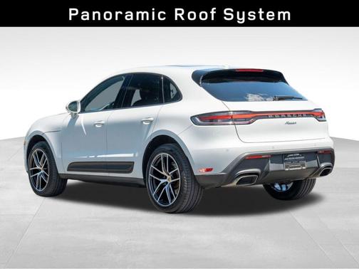 2022 Porsche Macan Base