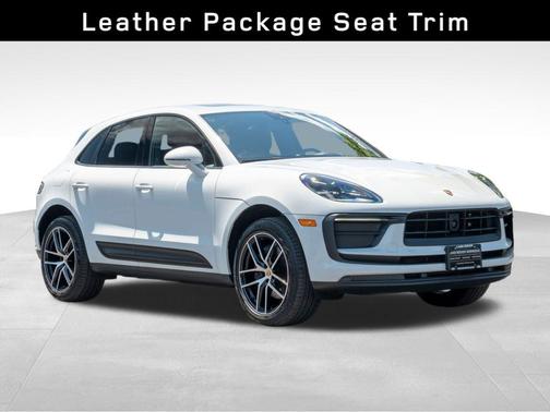 2022 Porsche Macan Base