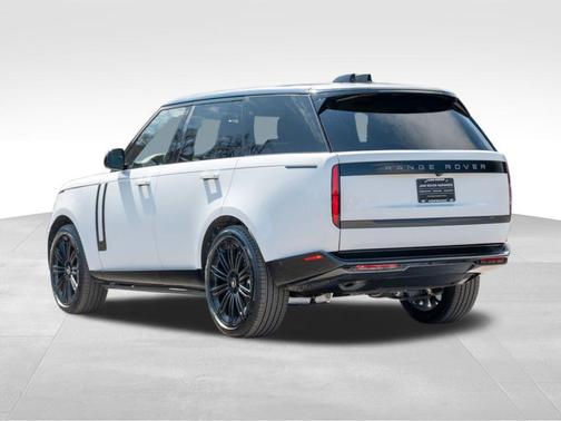 2025 Land Rover Range Rover P400 SE