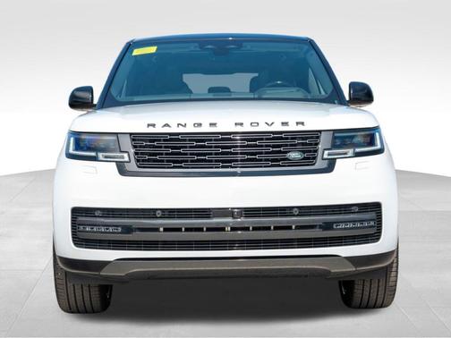 2025 Land Rover Range Rover P400 SE