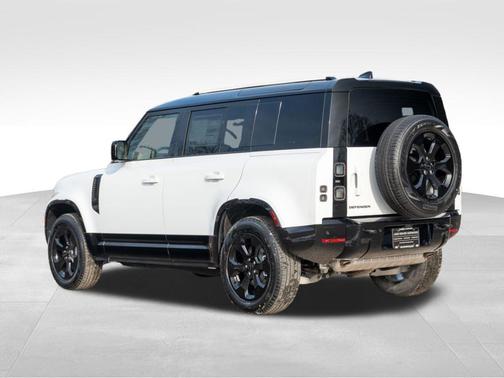 2026 Land Rover Defender 110 X-Dynamic SE