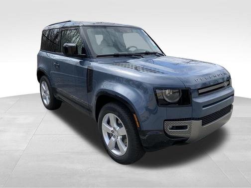 2025 Land Rover Defender P400 X-Dynamic SE