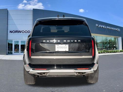 2024 Land Rover Range Rover P530 SE