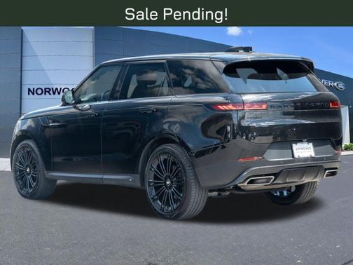 Santorini Black 2024 Land Rover Range Rover Sport SE