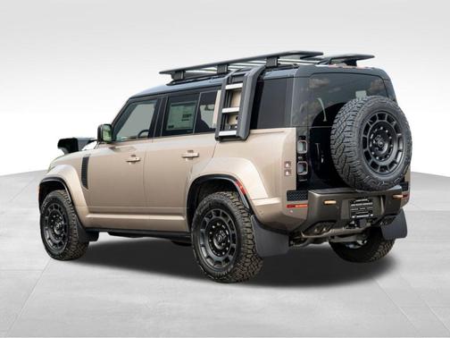 2025 Land Rover Defender V8