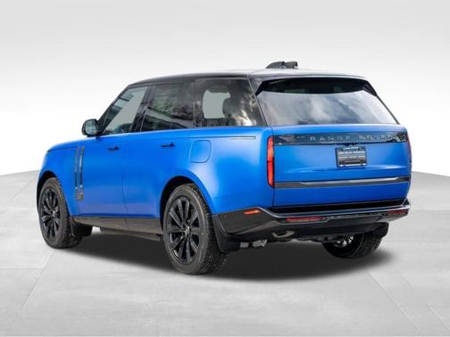 2025 Land Rover Range Rover P550e Autobiography