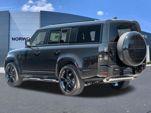 Santorini Black 2026 Land Rover Defender P400 X-Dynamic SE