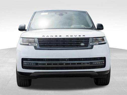 2025 Land Rover Range Rover P530 SE