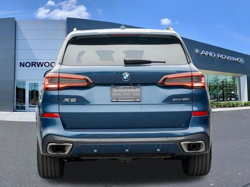 Phytonic Blue Metallic 2023 BMW X5 xDrive40i