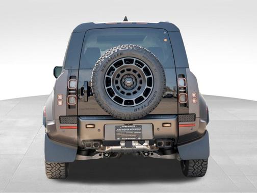 2025 Land Rover Defender