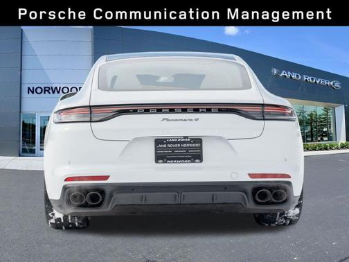 2023 Porsche Panamera 4 Platinum Edition