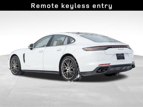 2023 Porsche Panamera 4 Platinum Edition