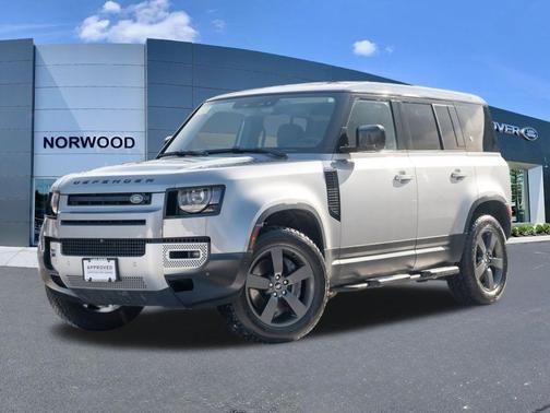 2024 Land Rover Defender P500 SE