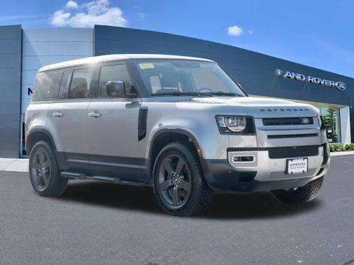 2024 Land Rover Defender P500 SE