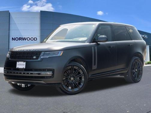 Obsidian Black Satin 2025 Land Rover Range Rover P530 SE
