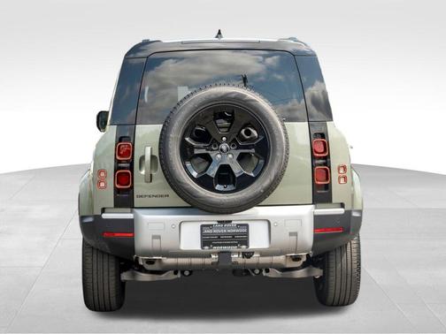 2025 Land Rover Defender P400 S