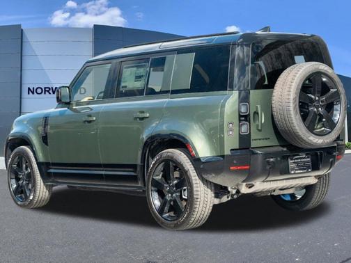 Woolstone Green 2026 Land Rover Defender P400 X-Dynamic SE