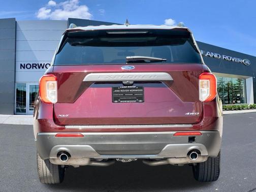 Burgundy Velvet Tinted Clearcoat 2022 Ford Explorer XLT