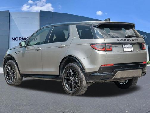 Silicon Silver 2025 Land Rover Discovery Sport Dynamic SE