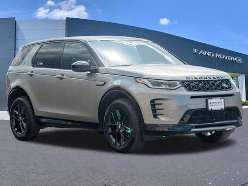 Silicon Silver 2025 Land Rover Discovery Sport Dynamic SE