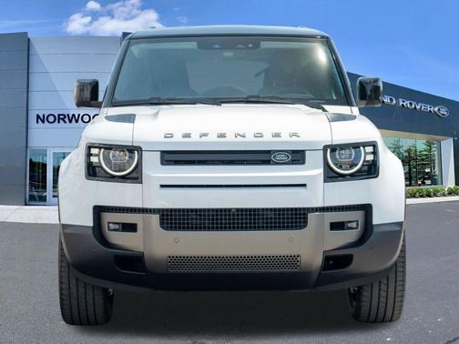 Fuji White 2026 Land Rover Defender P300 S
